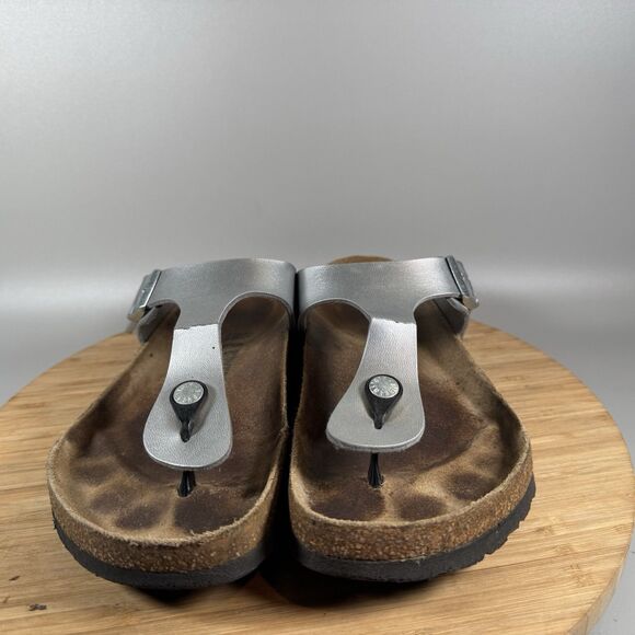 Birkenstock Womens Gizeh Sz 41 US 10 Birko-Flor Silver Leather‎ Sandals - Picture 2 of 7